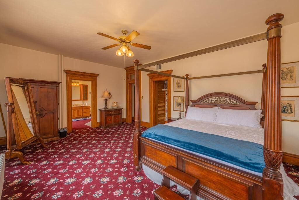 Photo of Bedroom in Pueblo
