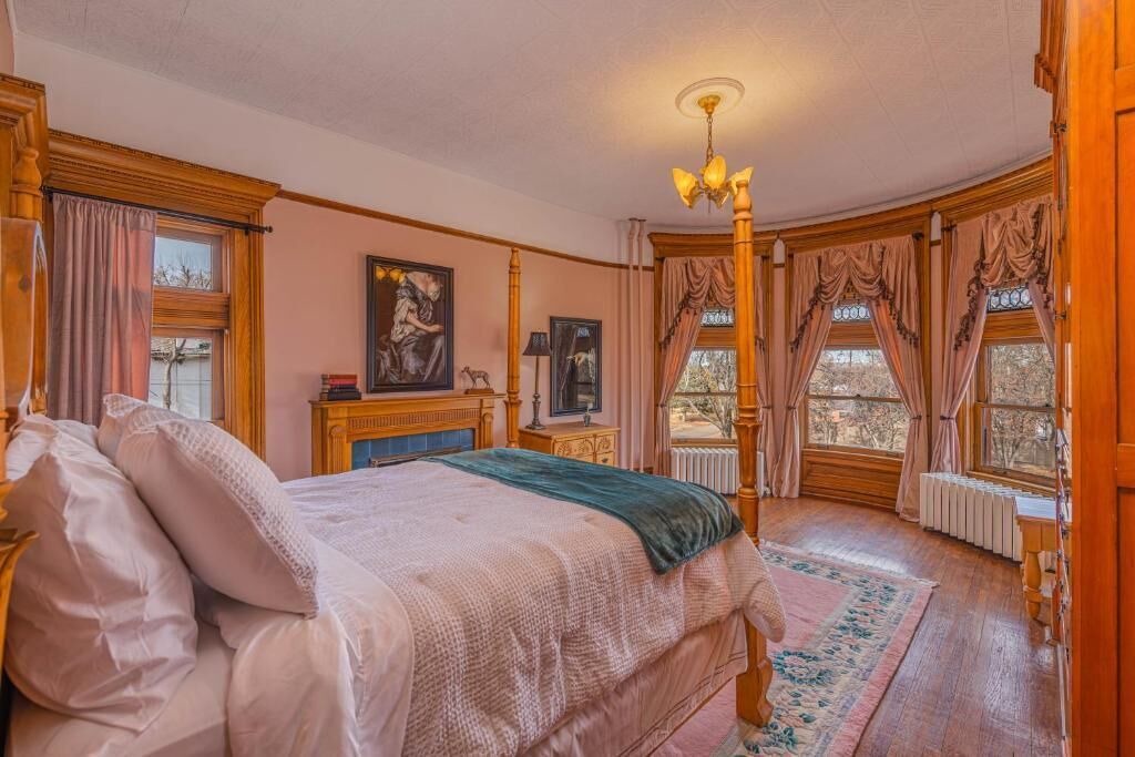 Photo of Bedroom in Pueblo