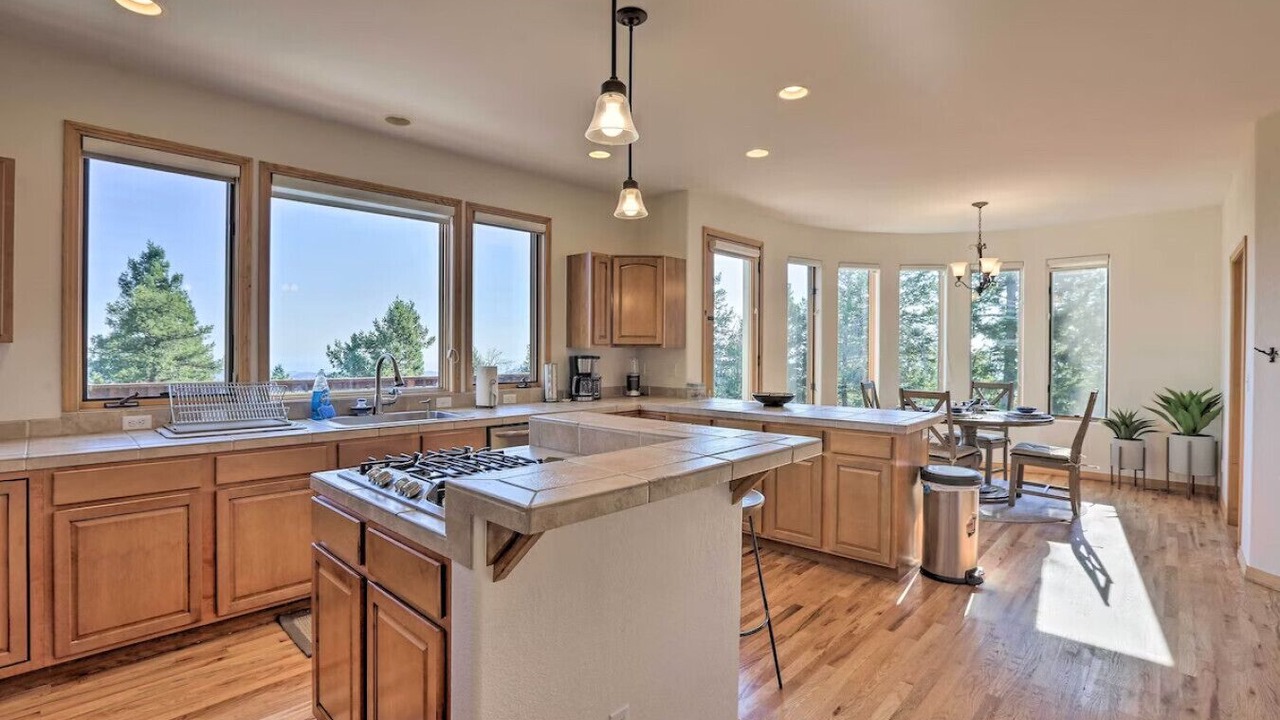 Photo of Kitchen in Evergreen