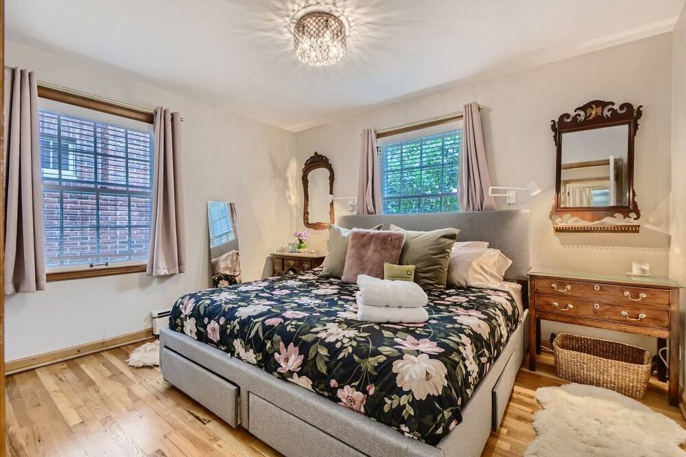 Photo of Bedroom in Cherry Creek