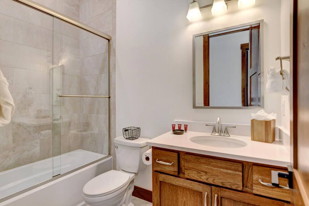 Photo of Bathroom in Fraser