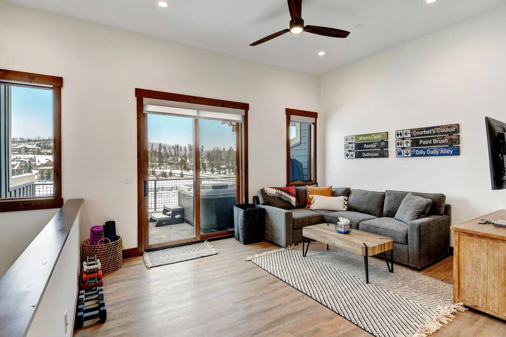 Photo of Livingroom in Fraser