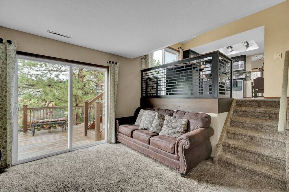 Photo of Livingroom in Northeast Colorado Springs
