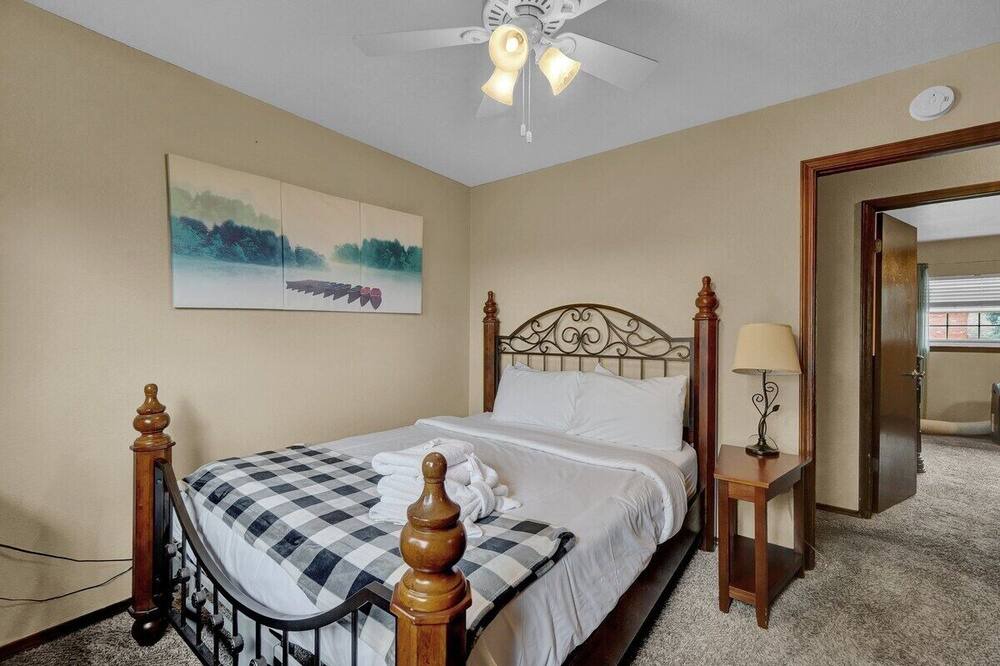 Photo of Bedroom in Northeast Colorado Springs