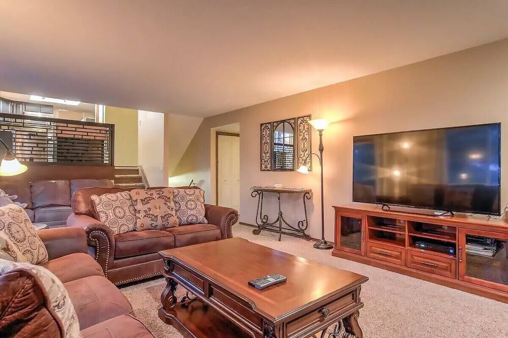 Photo of Livingroom in Northeast Colorado Springs