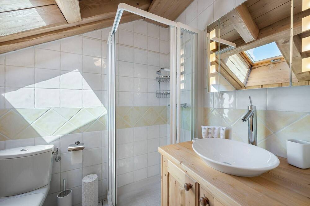 Photo of Bathroom in Meribel