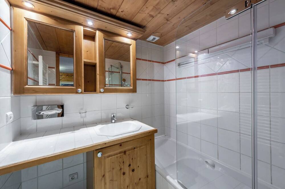 Photo of Bathroom in Meribel Village