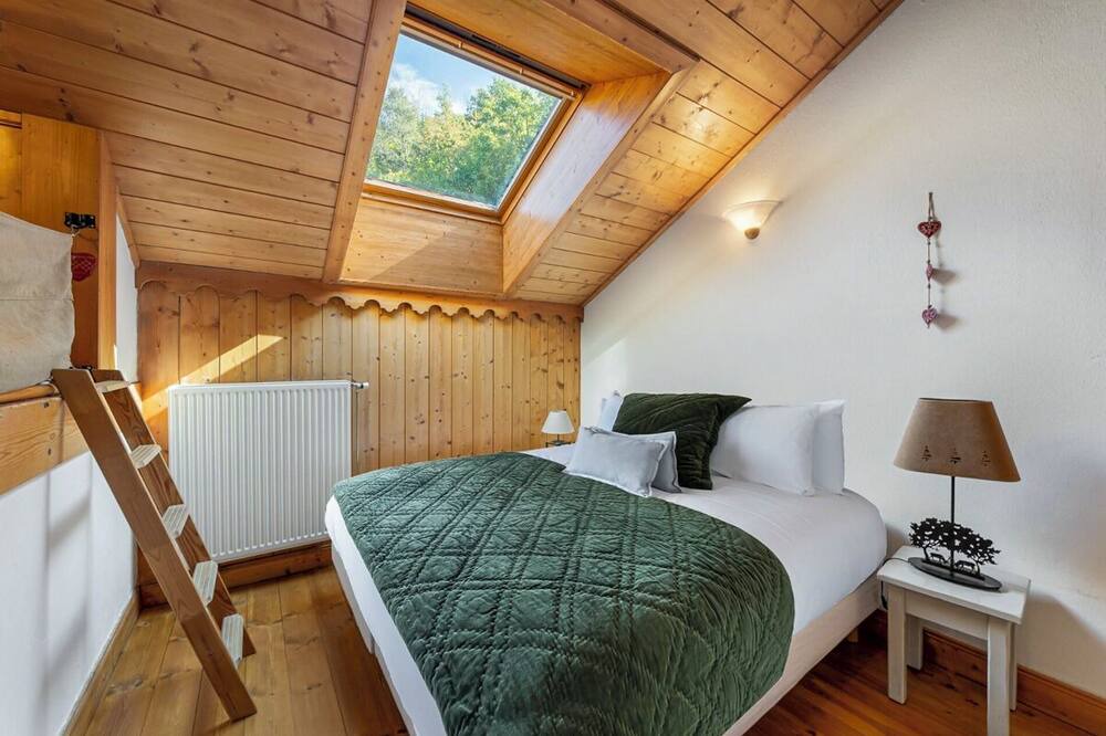 Photo of Bedroom in Meribel Village
