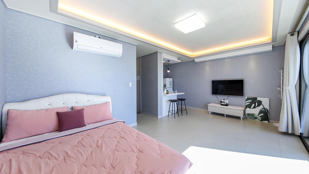 Photo of Bedroom in Hwajeong