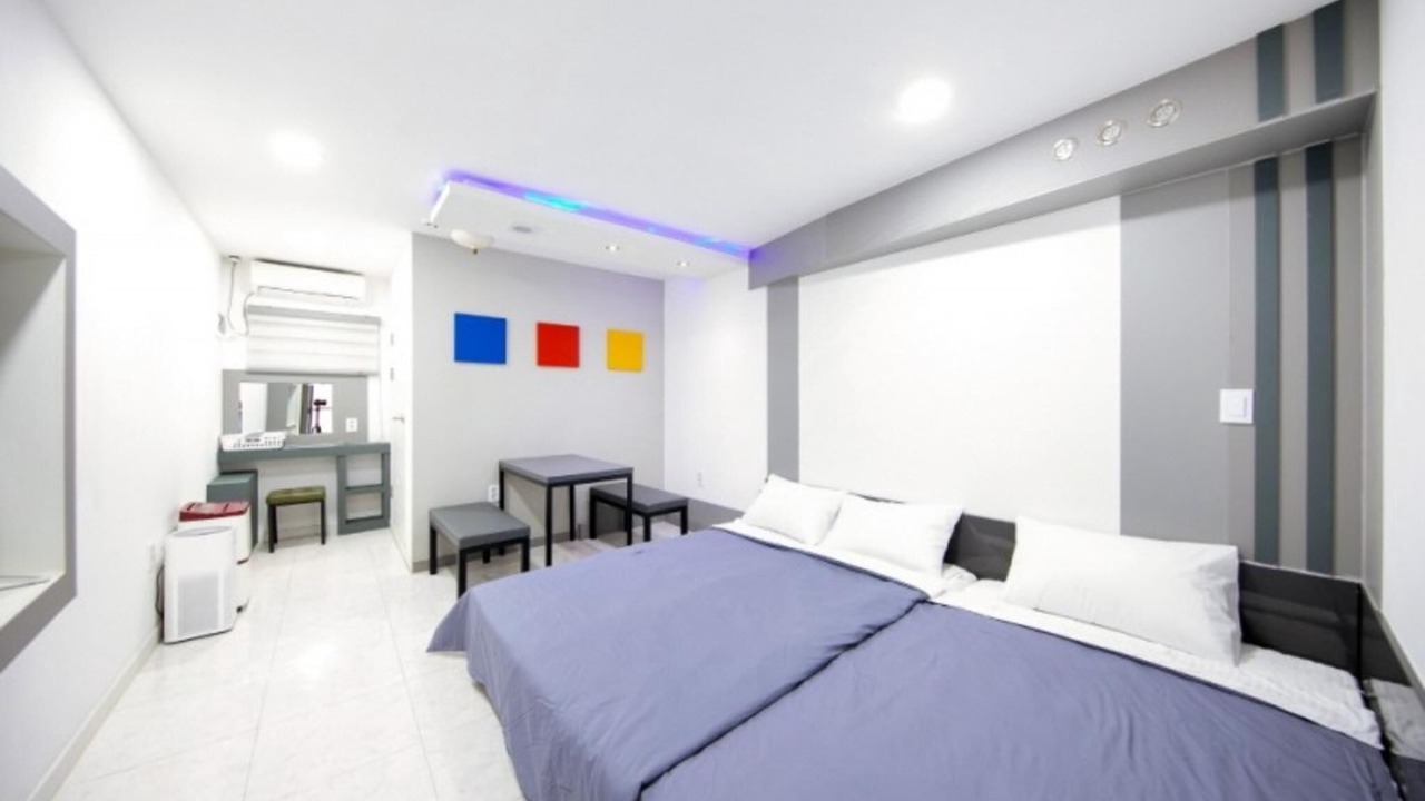 Photo of Bedroom in Buk