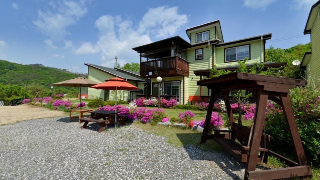Photo of Others in Seowon