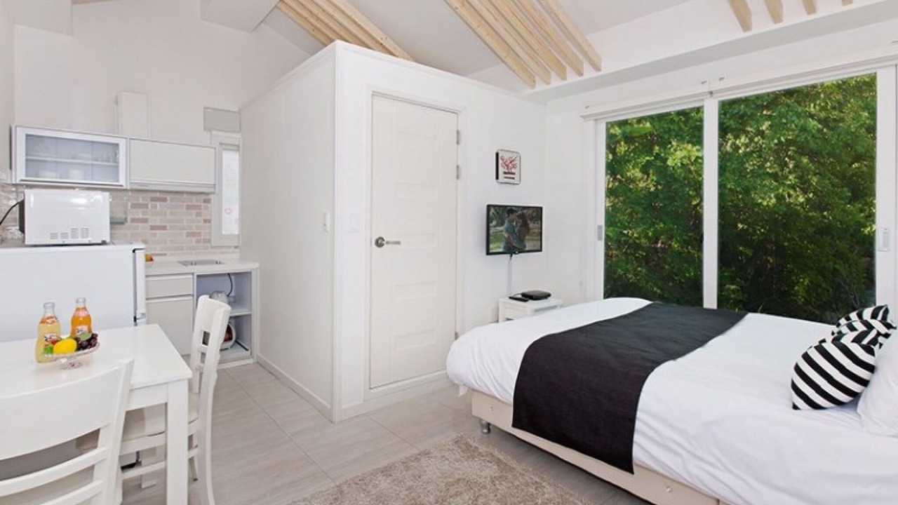Photo of Bedroom in Buk