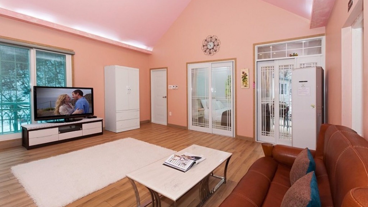 Photo of Bedroom in Buk