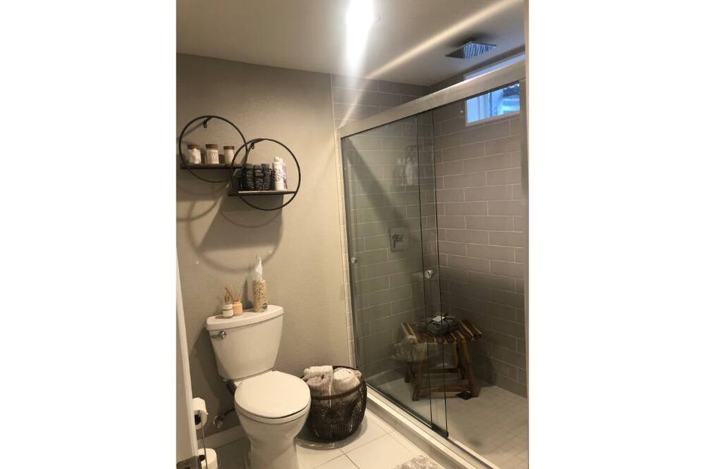 Photo of Bathroom in Wheat Ridge