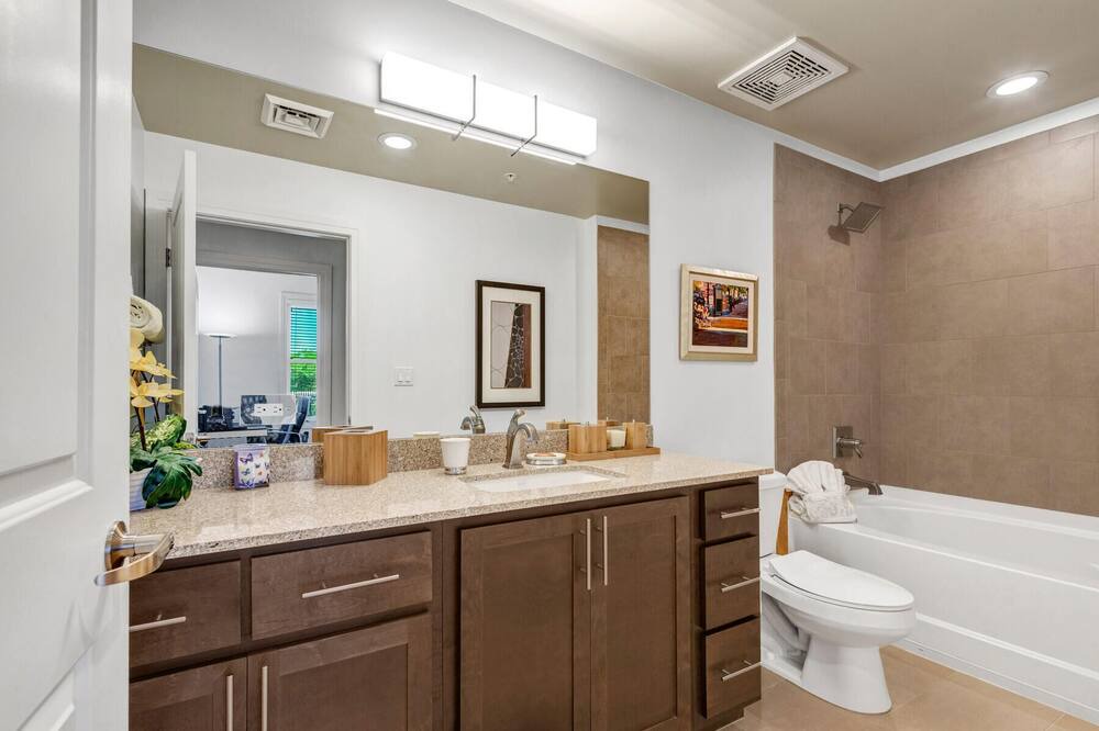 Photo of Bathroom in Central Boulder