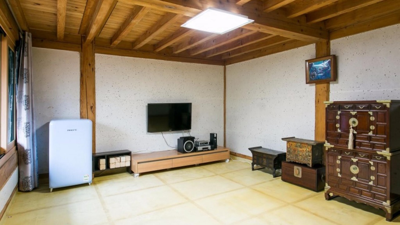 Photo of Bedroom in Suju