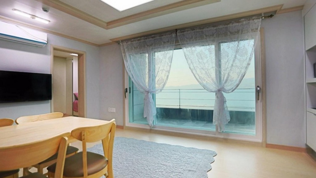 Photo of Bedroom in Hwajeong