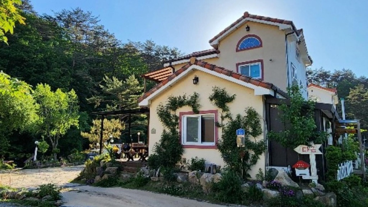 Photo of Others in Jeongseon