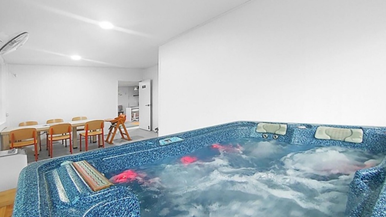 Photo of Bedroom in Buk