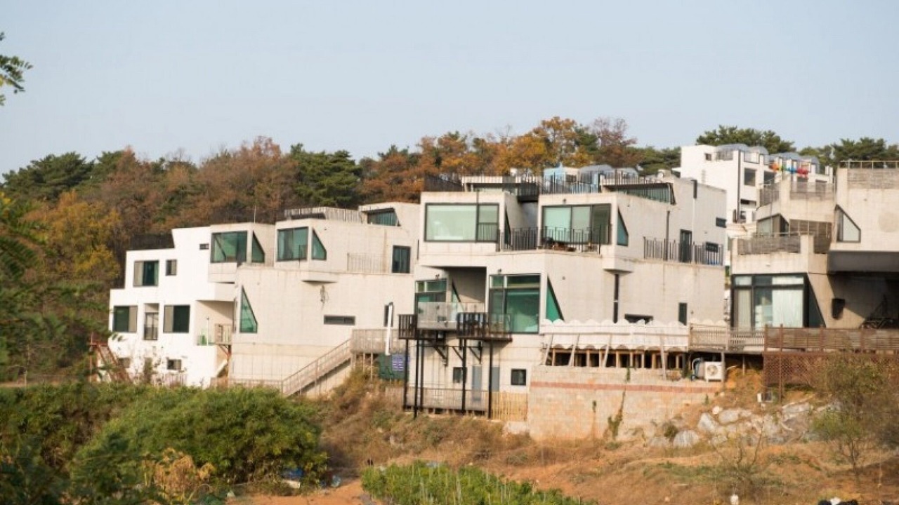 Photo of Others in Suwon