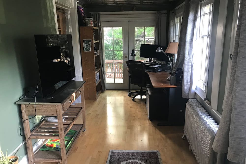 Photo of Livingroom in Cheesman Park