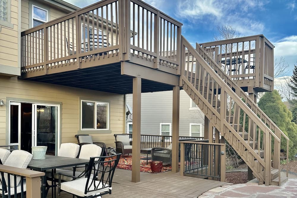 Photo of Outdoor in Southridge