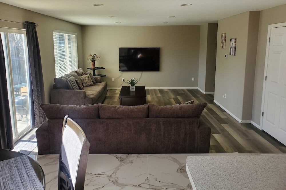 Photo of Livingroom in The Pinery