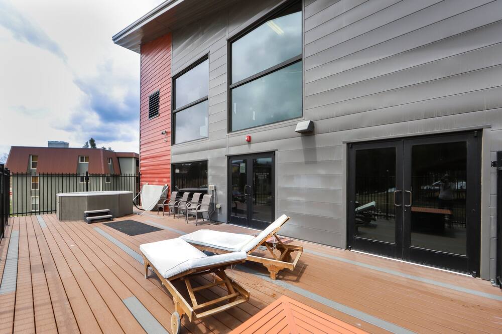Photo of Outdoor in Rendezvous