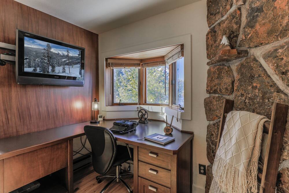 Photo of Bedroom in Rendezvous