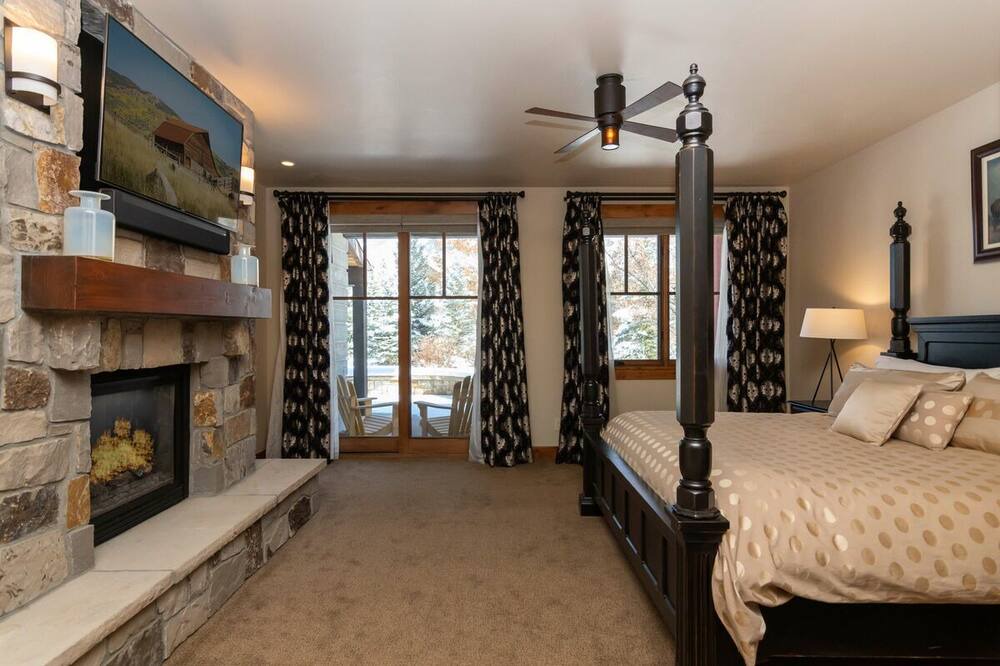 Photo of Livingroom in Steamboat Springs