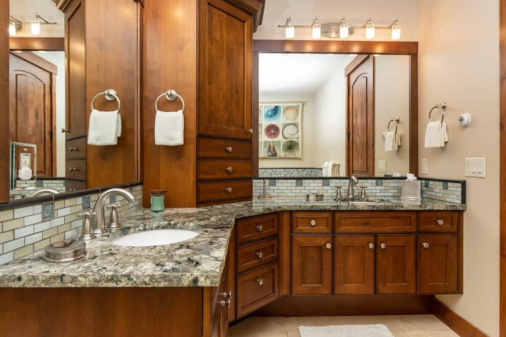Photo of Bathroom in Steamboat Springs
