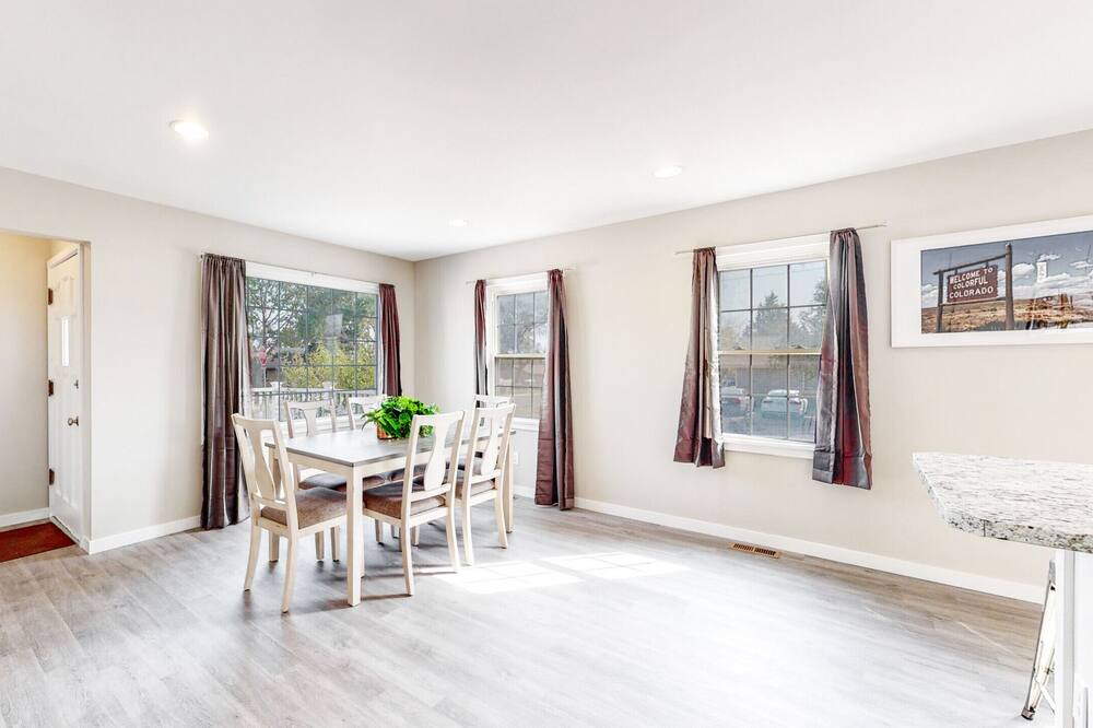 Photo of Livingroom in Twin Lakes