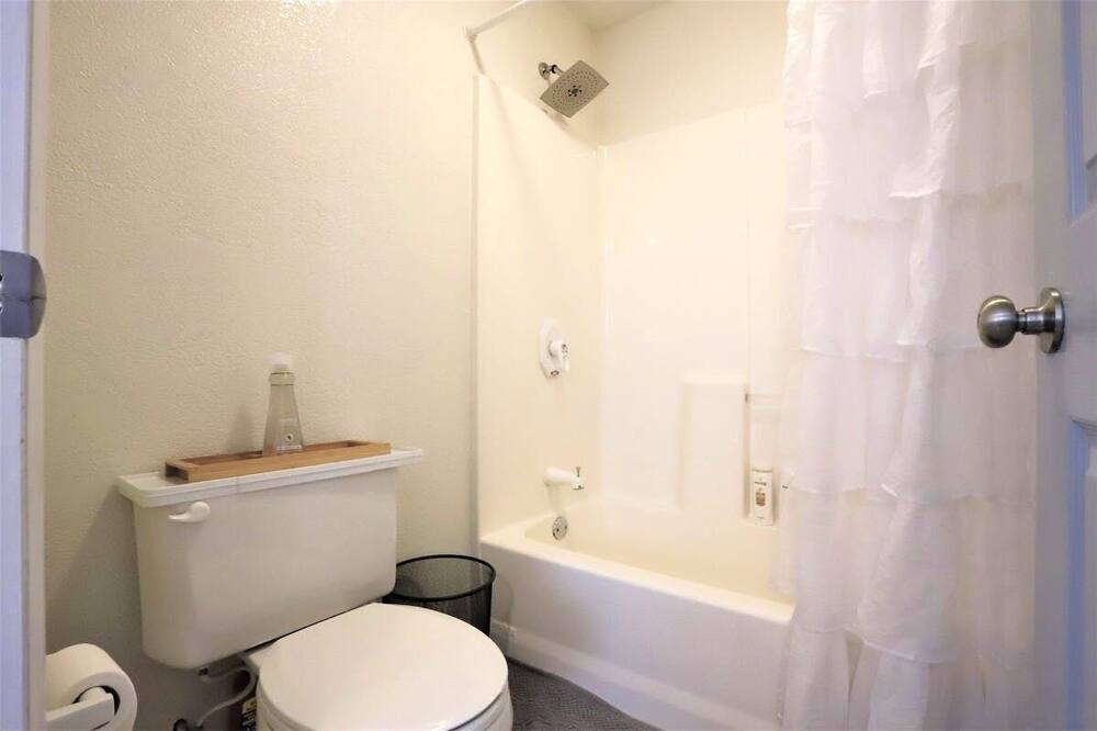 Photo of Bathroom in South Westminster