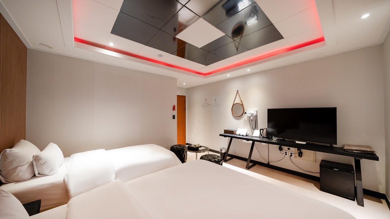 Photo of Bedroom in Osan