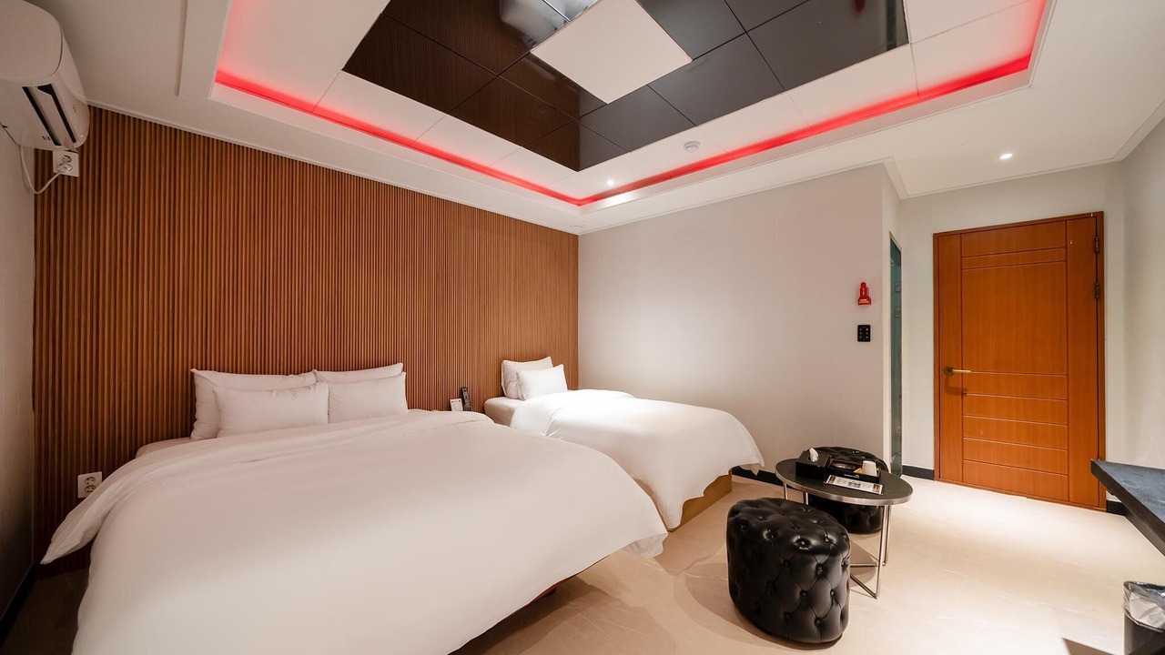 Photo of Bedroom in Osan