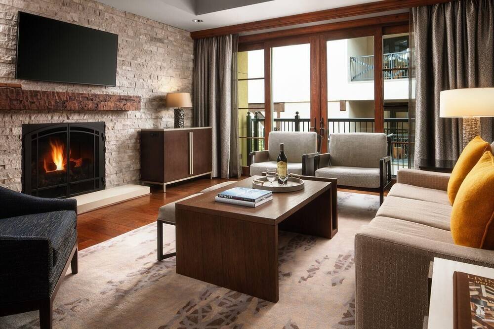Photo of Livingroom in Vail
