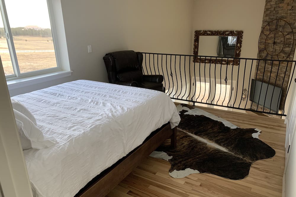 Photo of Bedroom in Larkspur