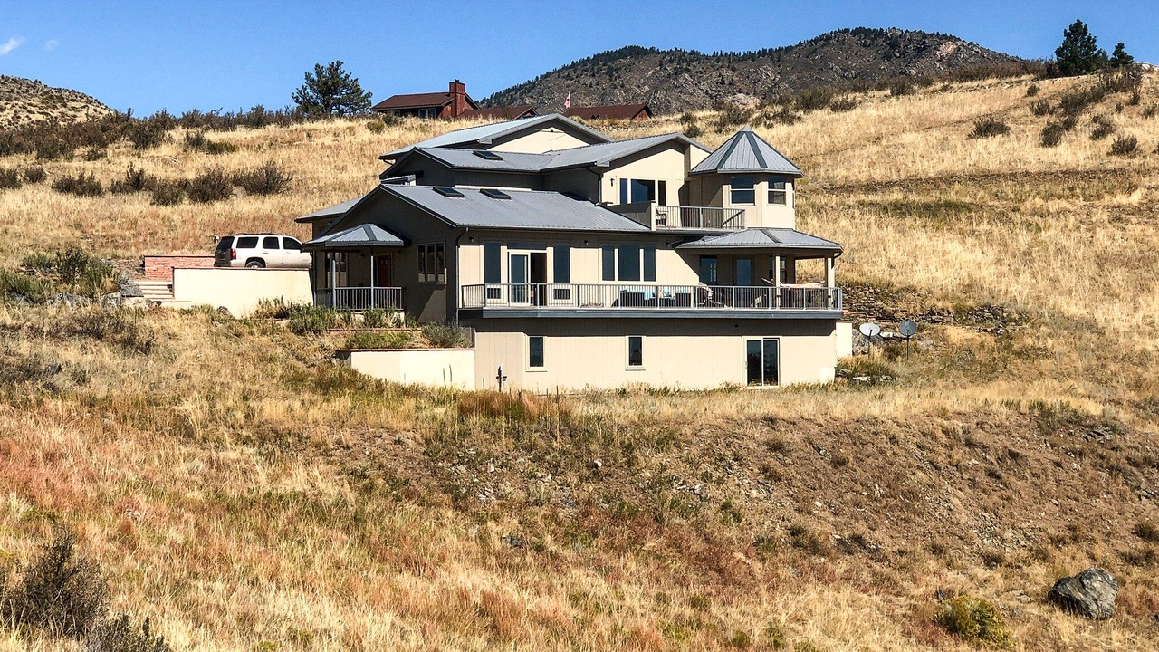 Photo of Outdoor in Lyons