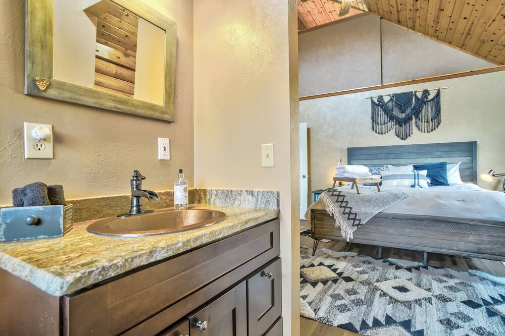 Photo of Bedroom in Sedalia