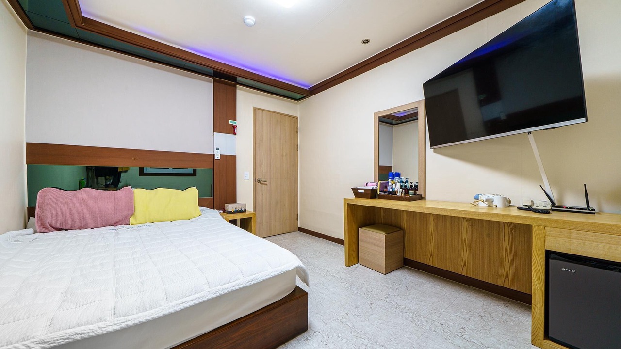 Photo of Bedroom in Pokkol