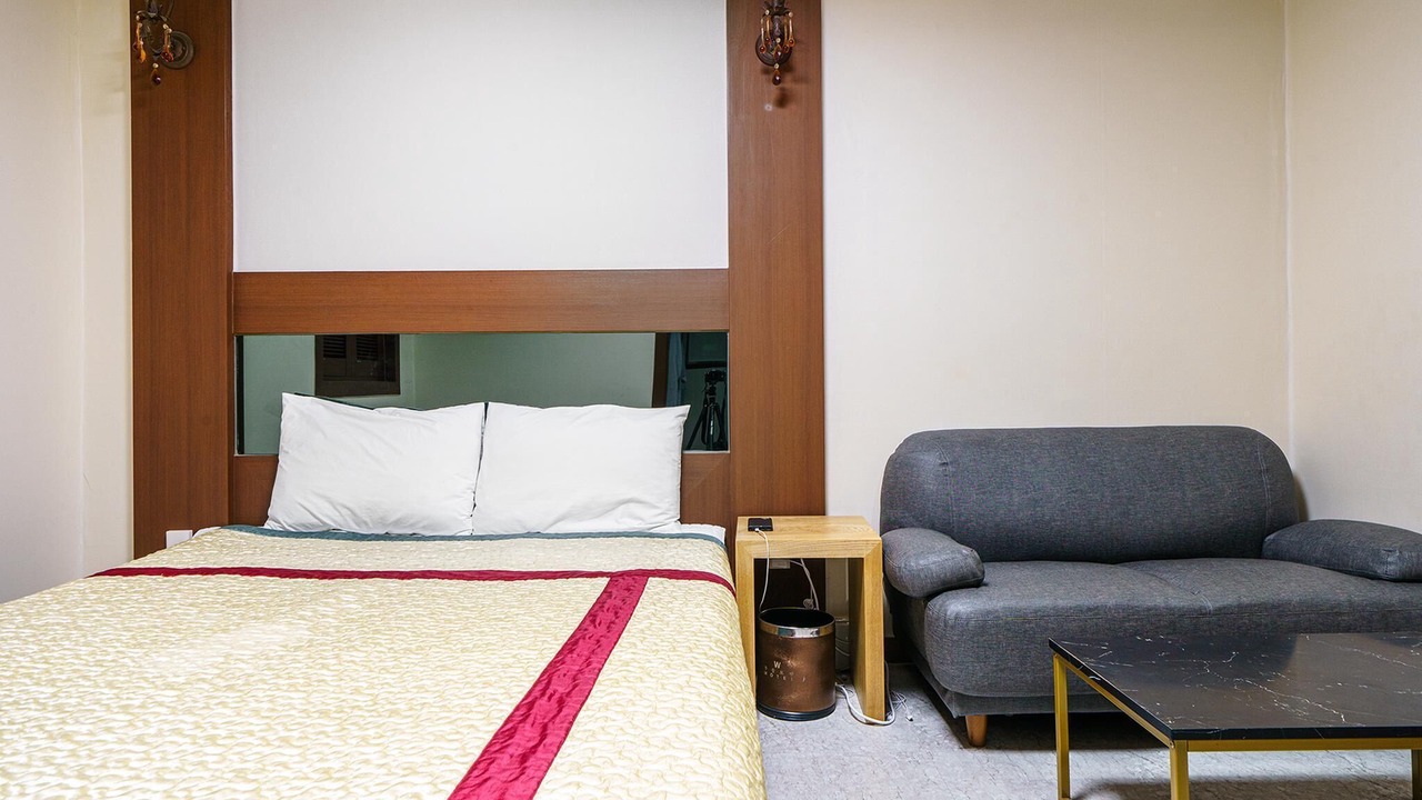 Photo of Bedroom in Pokkol