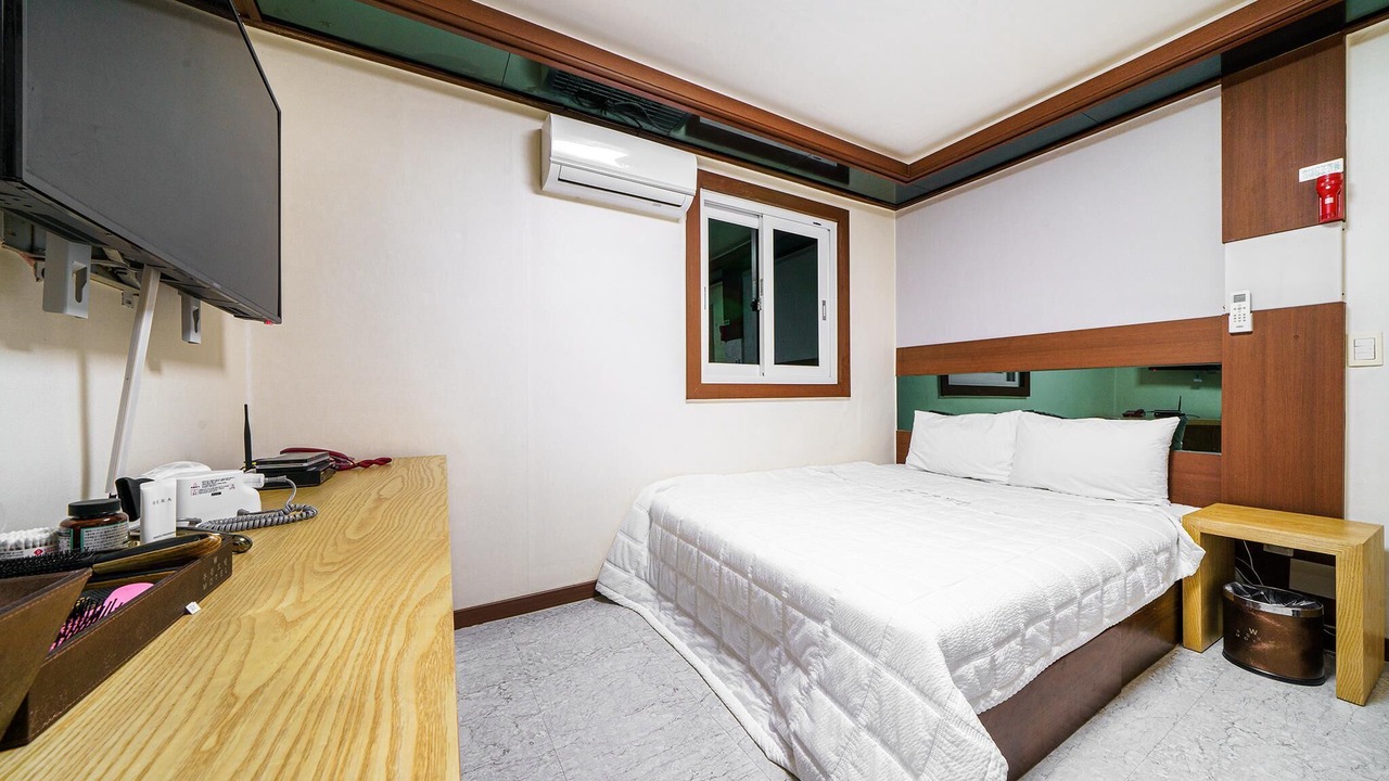 Photo of Bedroom in Pokkol