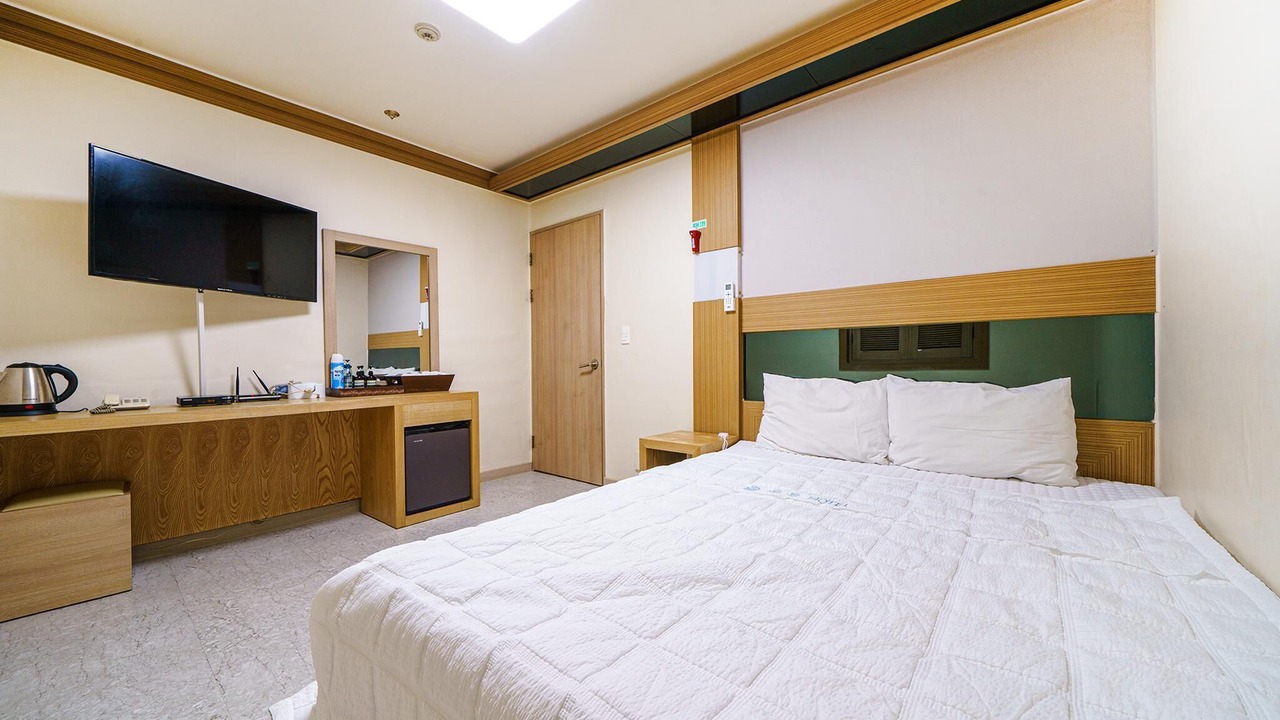 Photo of Bedroom in Pokkol