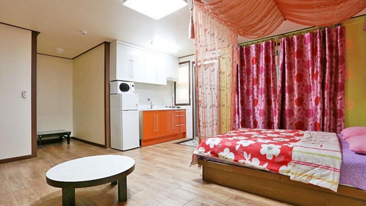 Photo of Bedroom in Seojong