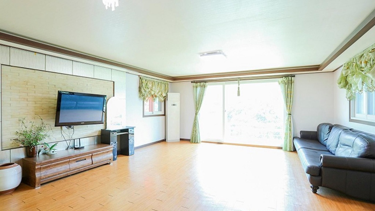 Photo of Bedroom in Seojong