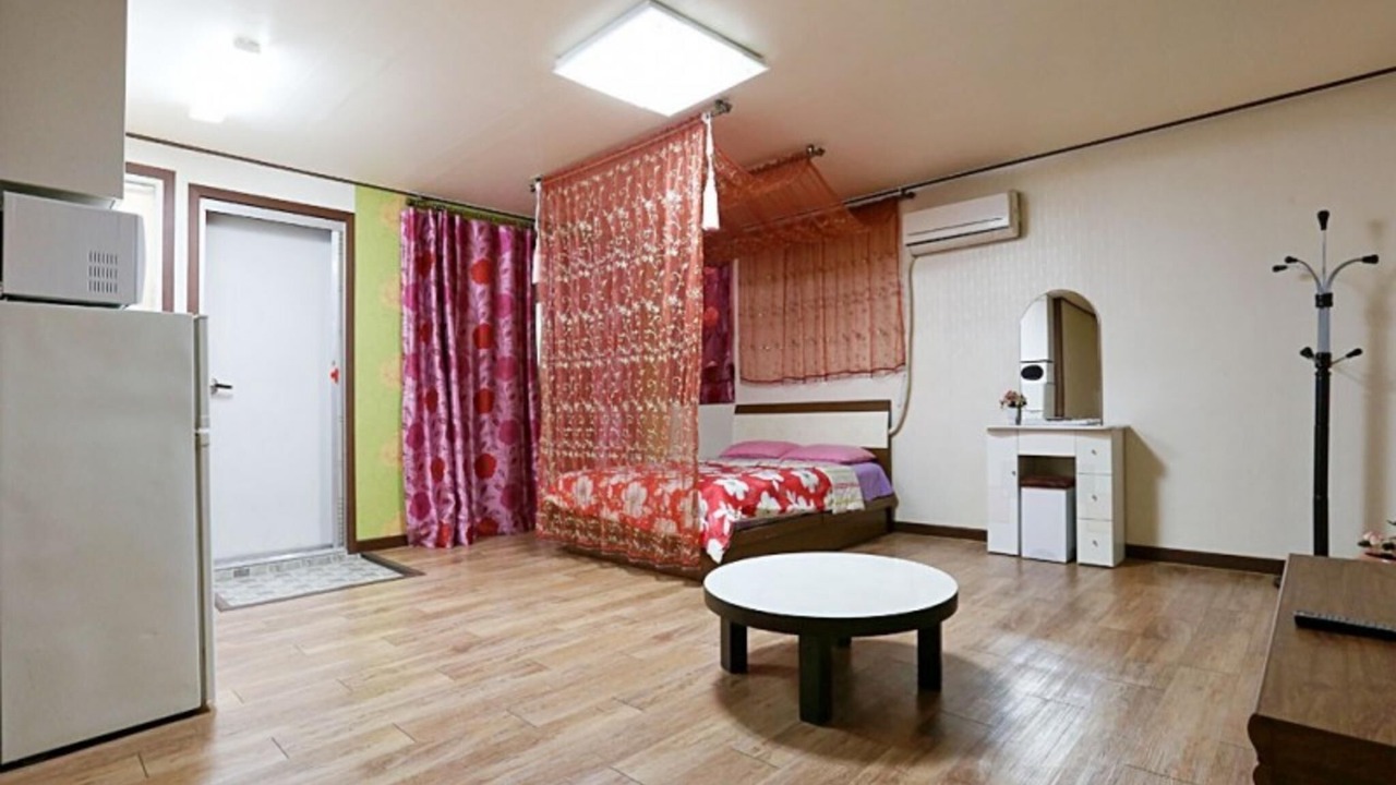 Photo of Bedroom in Seojong