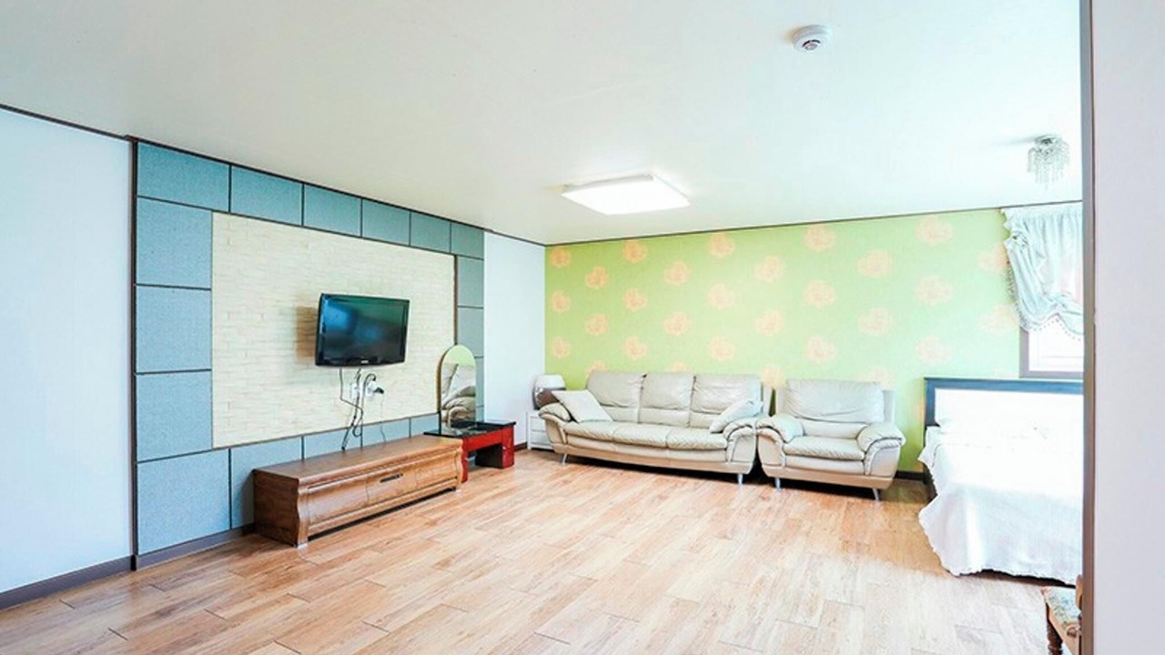 Photo of Bedroom in Seojong
