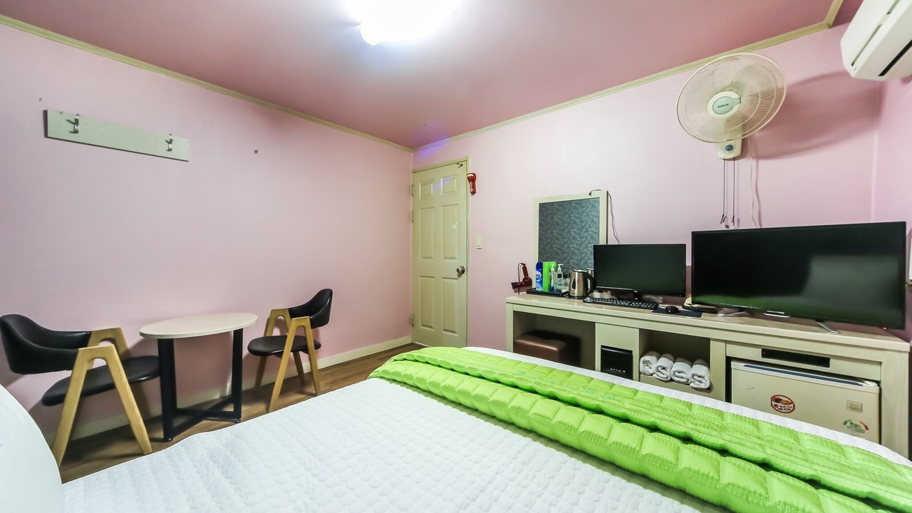 Photo of Bedroom in Seo