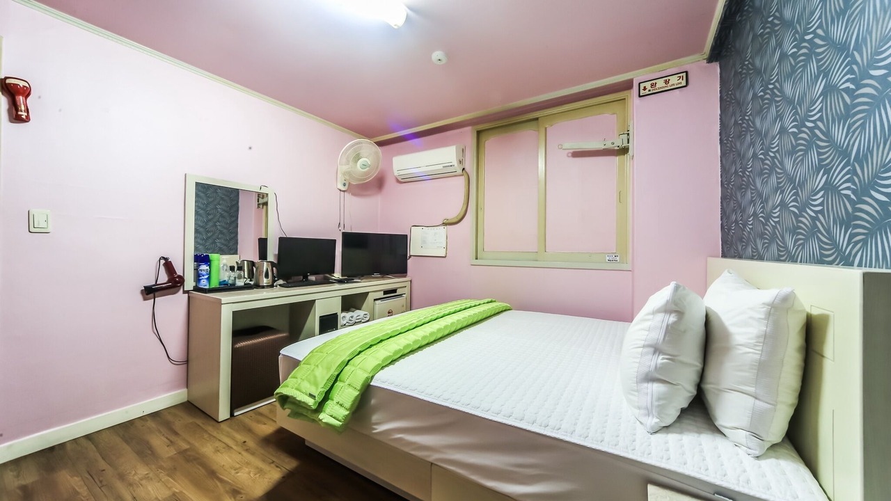 Photo of Bedroom in Seo