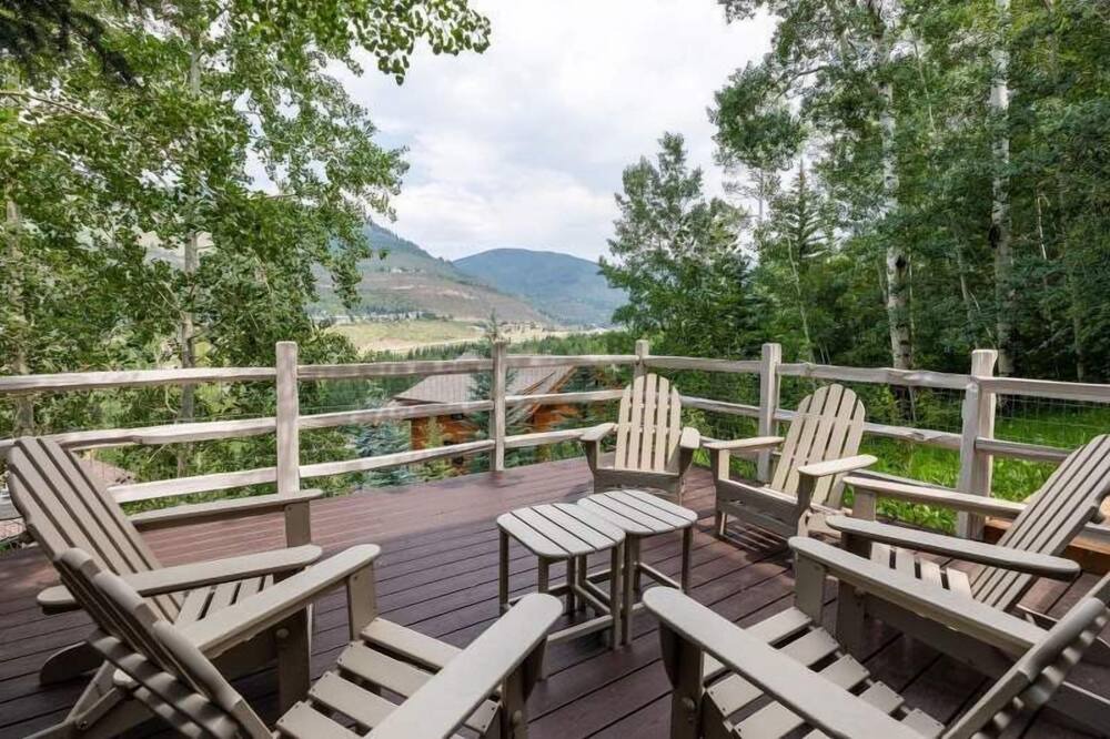 Photo of Outdoor in Highland Meadows